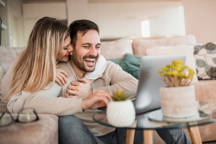 既婚者同士の両思いはなんとなくわかる？空気で感じるサインとは？